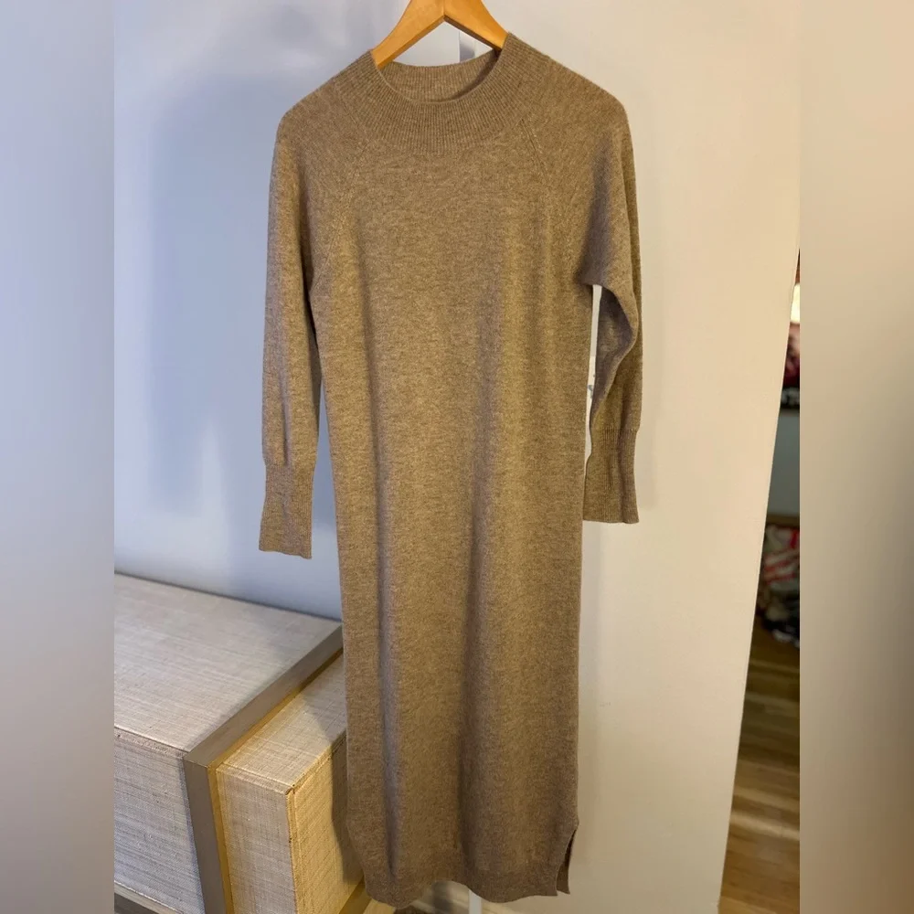 NWT: Brodie Cashmere Evelyn Midi Dress in Size S